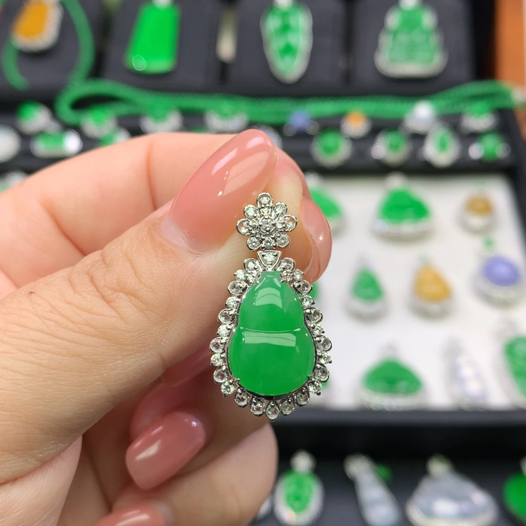 翡翠18K金镶嵌吊坠(不含链)