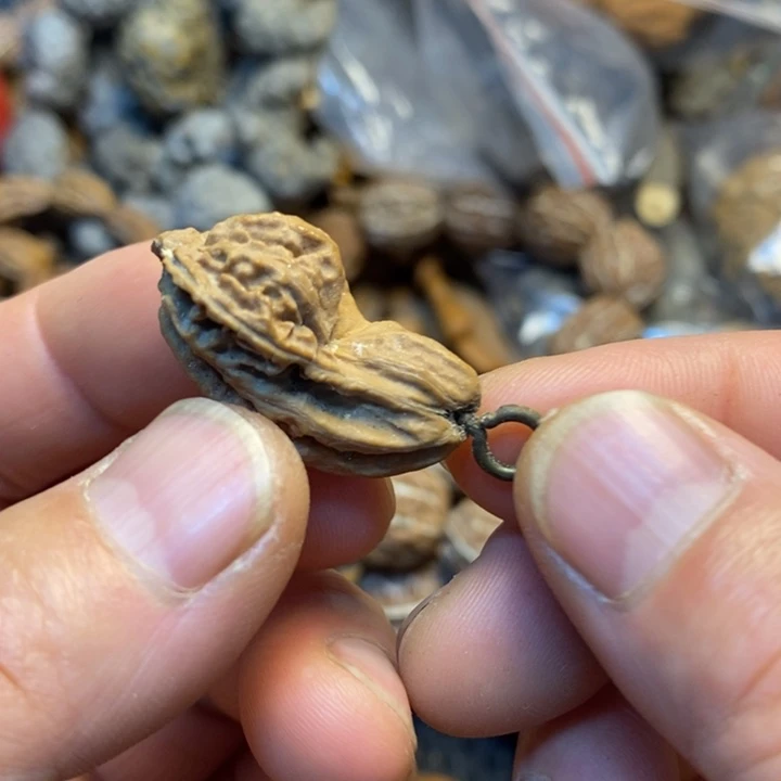 吊坠桃核娜姐真的1