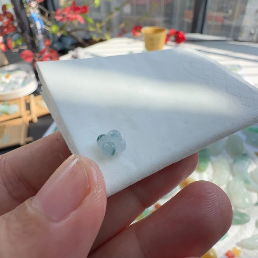 定制翡翠未镶嵌哇*哒定制翡翠毛货不退不换