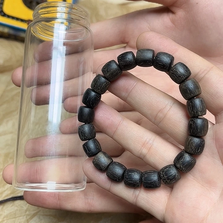 大叶紫檀（黑酸枝木类）