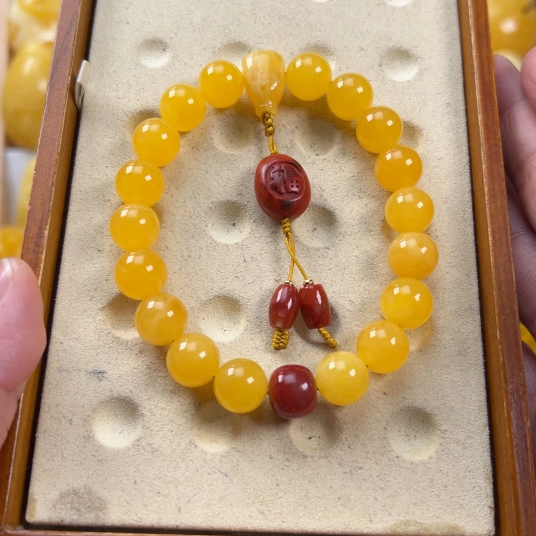 蜜蜡未镶嵌颈饰23.9克