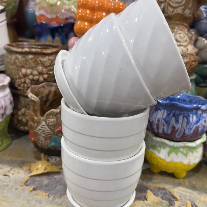 凑9块包邮，有孔，不清楚问客服