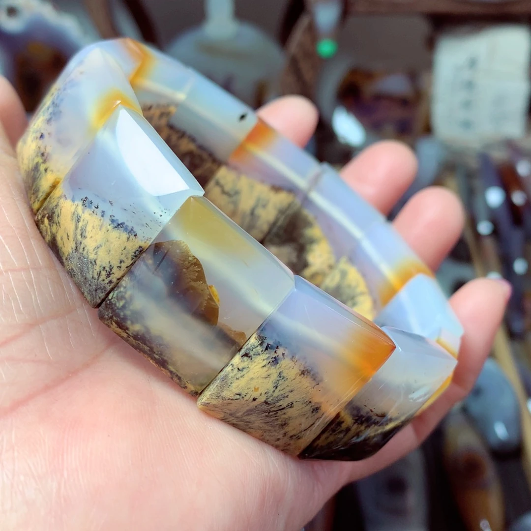 玛瑙/玉髓颈饰未镶嵌