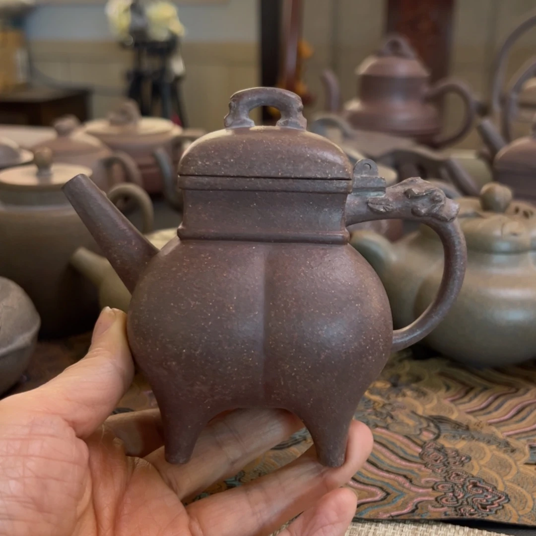 紫砂茶壶四足半价