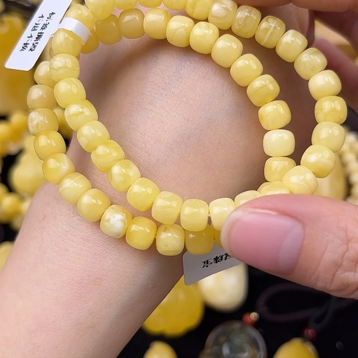 琥珀未镶嵌颈饰琥珀，多样性发其一