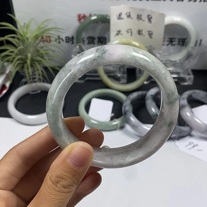 未镶嵌手镯翡翠44号。 57圈