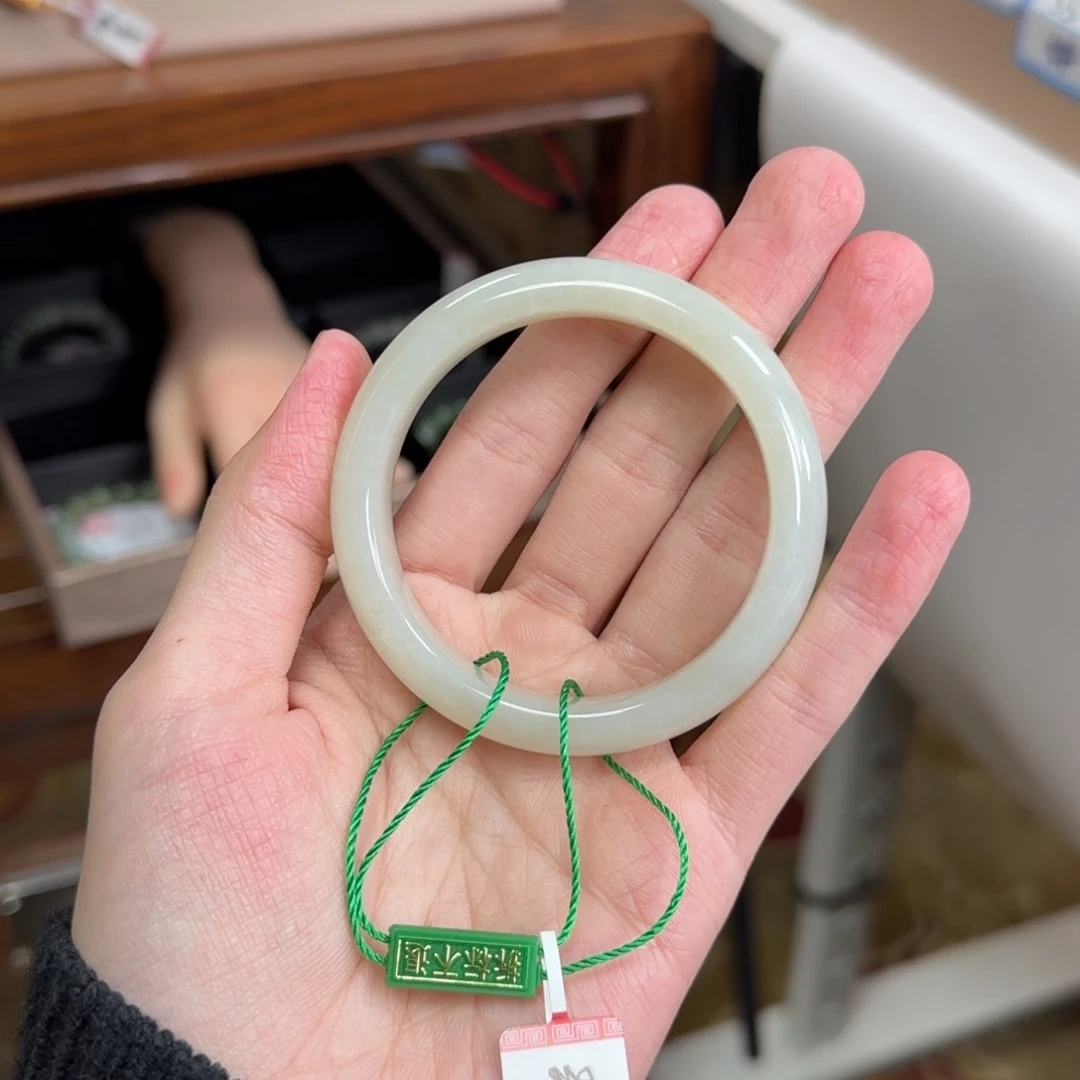 和田玉未镶嵌手镯54