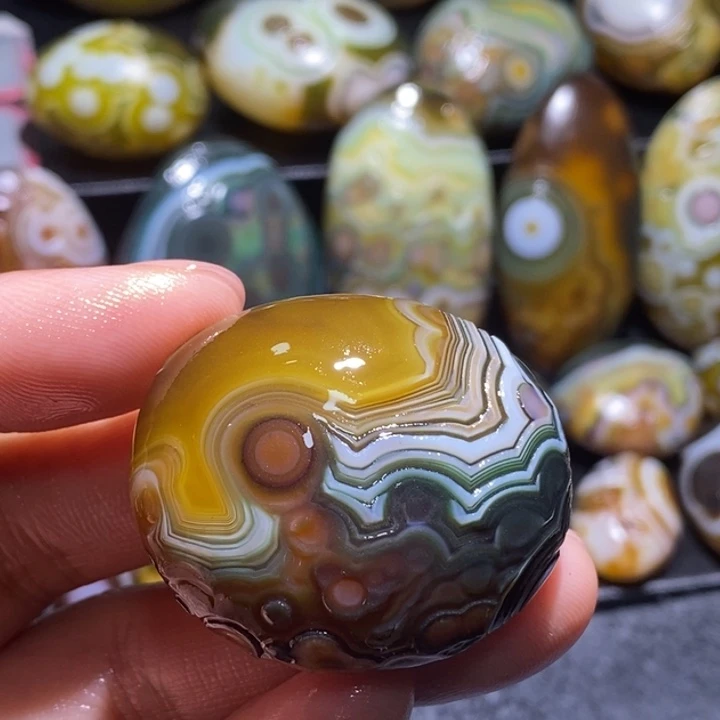 玛瑙/玉髓未镶嵌珠宝半成品29