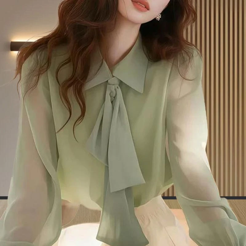 气质绿色蝴蝶结系带衬衫女士2025春秋新款高级感上衣宽松雪纺小衫