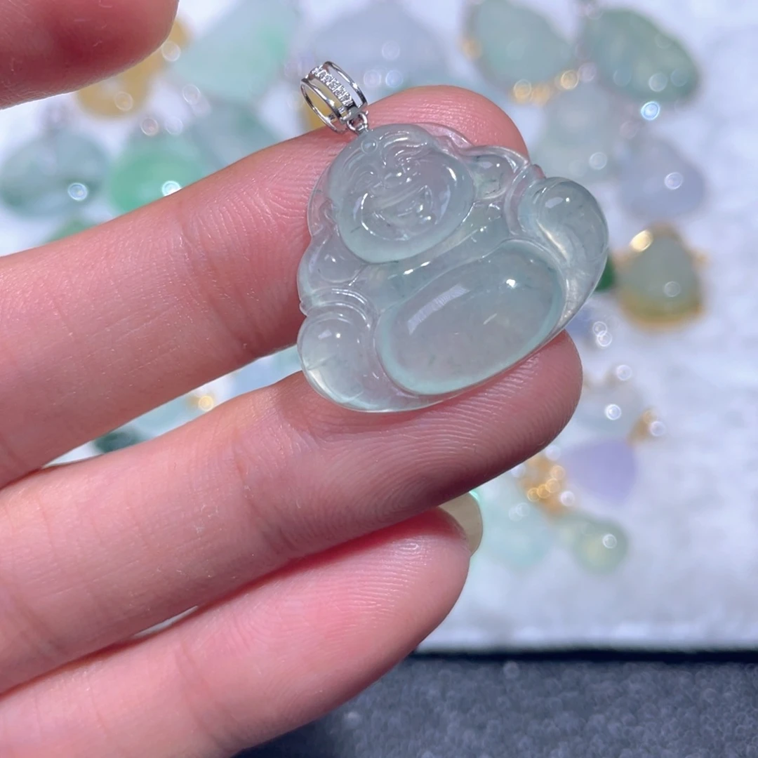 翡翠18K金镶嵌颈饰翡翠