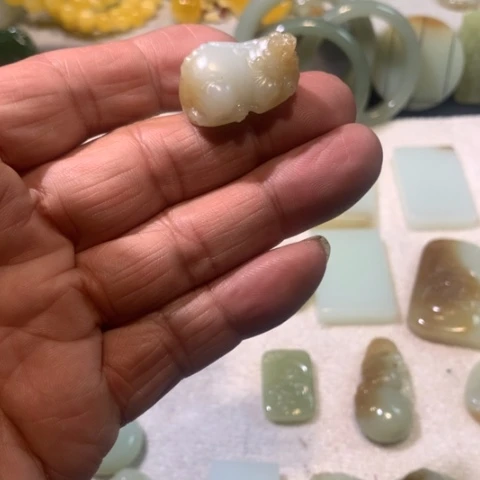 未镶嵌手链和田玉大****子