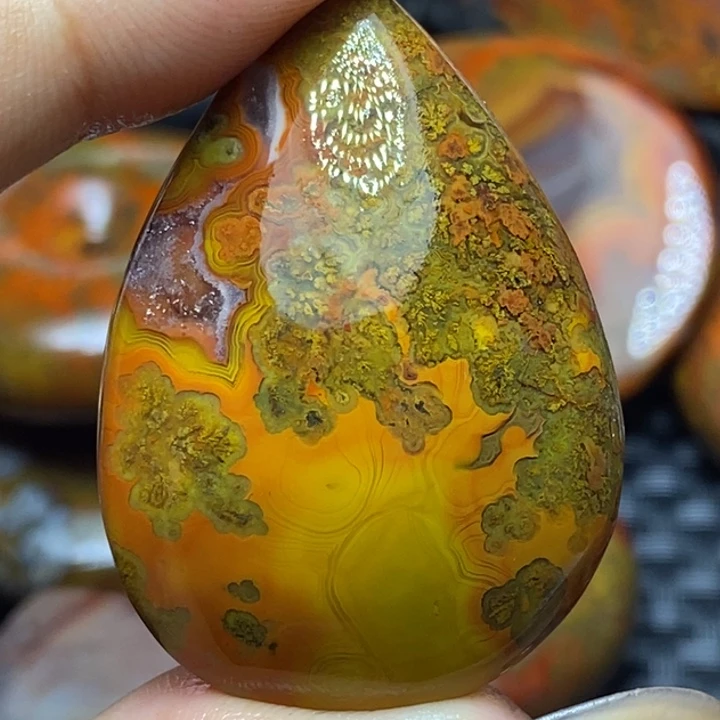 玛瑙/玉髓颈饰未镶嵌