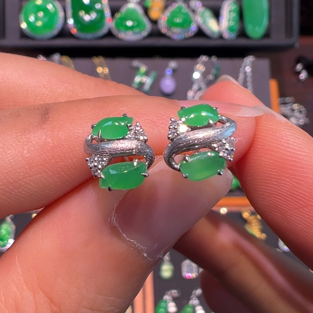 翡翠18K金镶嵌颈饰耳钉