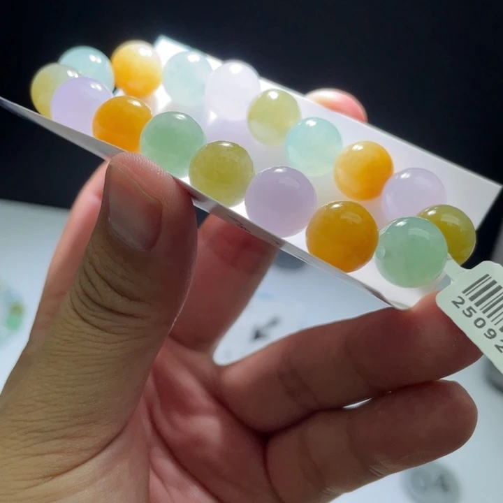 未镶嵌定制翡翠W***_翡翠卡12