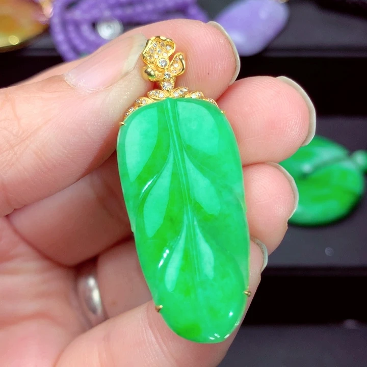 翡翠18K金镶嵌吊坠(不含链)