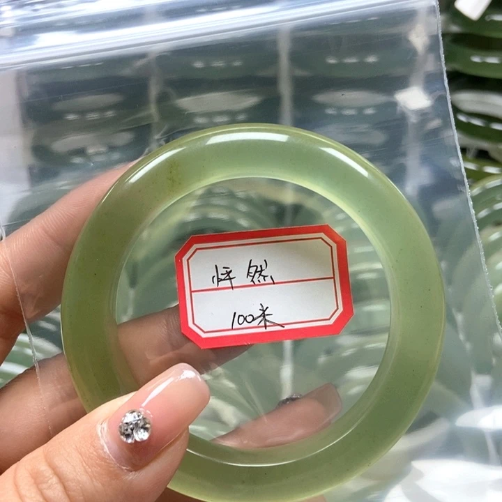 岫玉未镶嵌手镯天然岫玉手镯