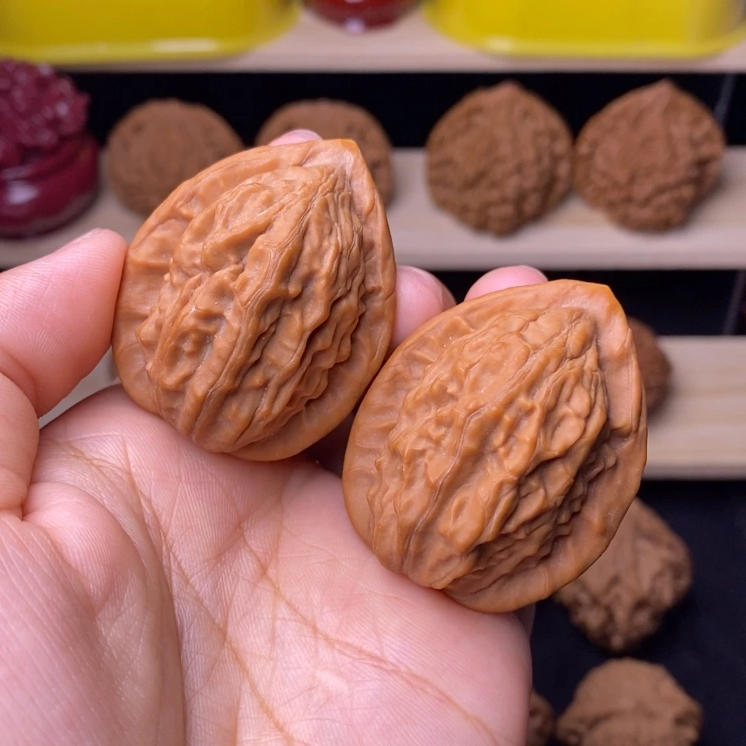 文玩核桃把件36大红袍