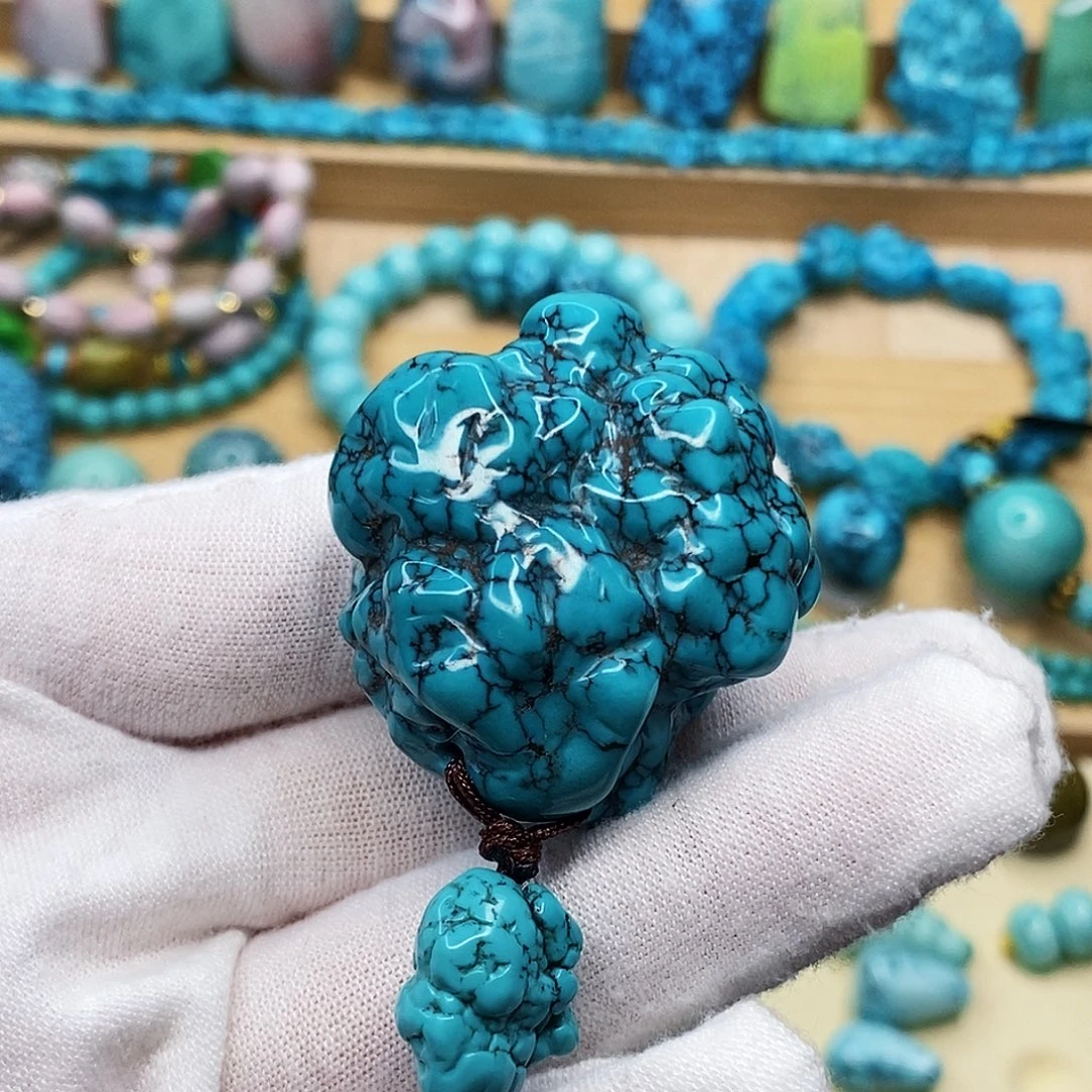 绿松石未镶嵌珠宝奇石