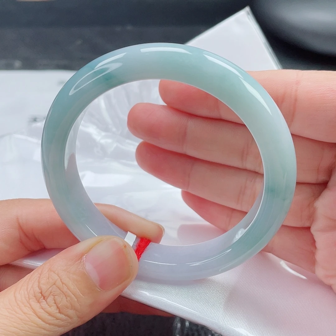 翡翠未镶嵌手镯正圈57