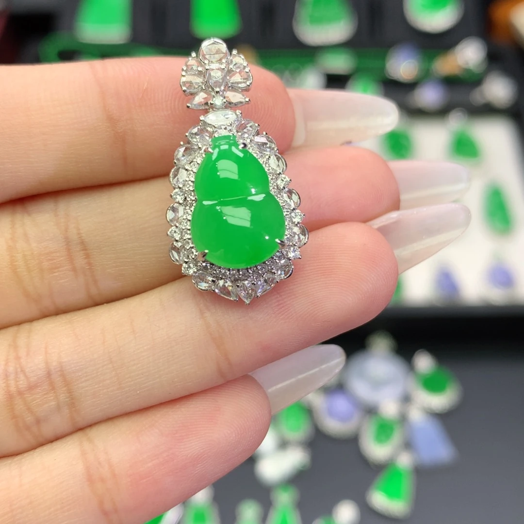 翡翠18K金镶嵌吊坠(不含链)收到货48小时鉴赏期