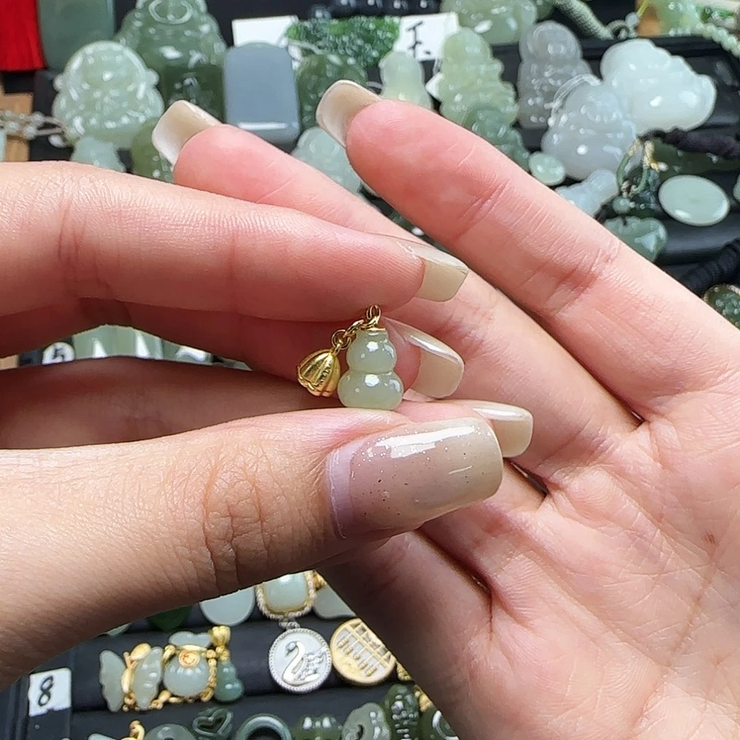 颈饰银S925镶嵌和田玉