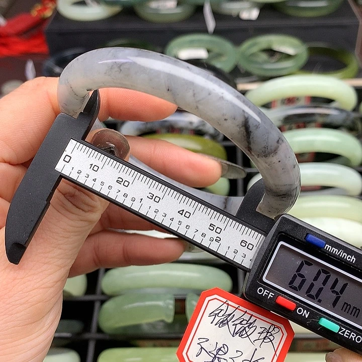 蛇纹石玉手镯未镶嵌632