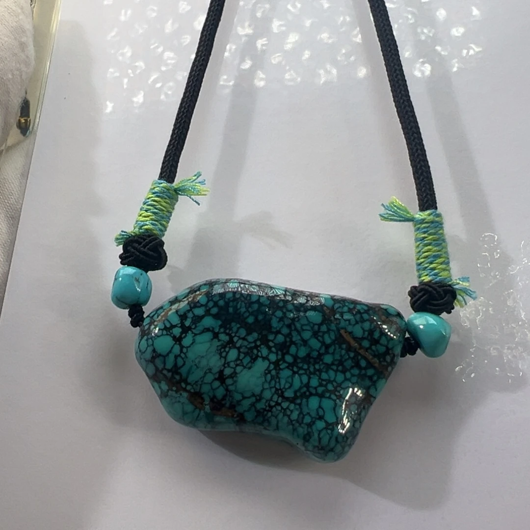 绿松石未镶嵌挂件