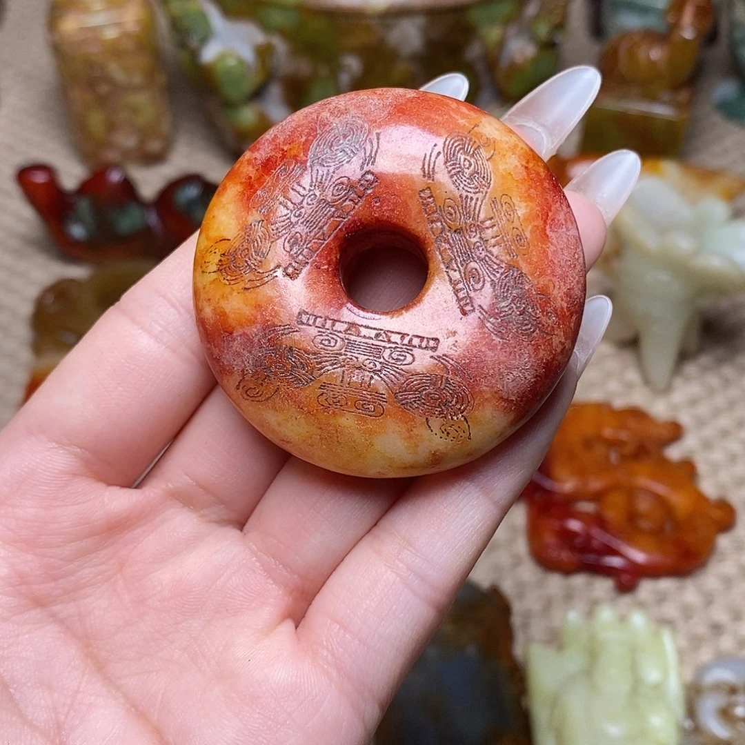 未镶嵌蛇纹石玉颈饰