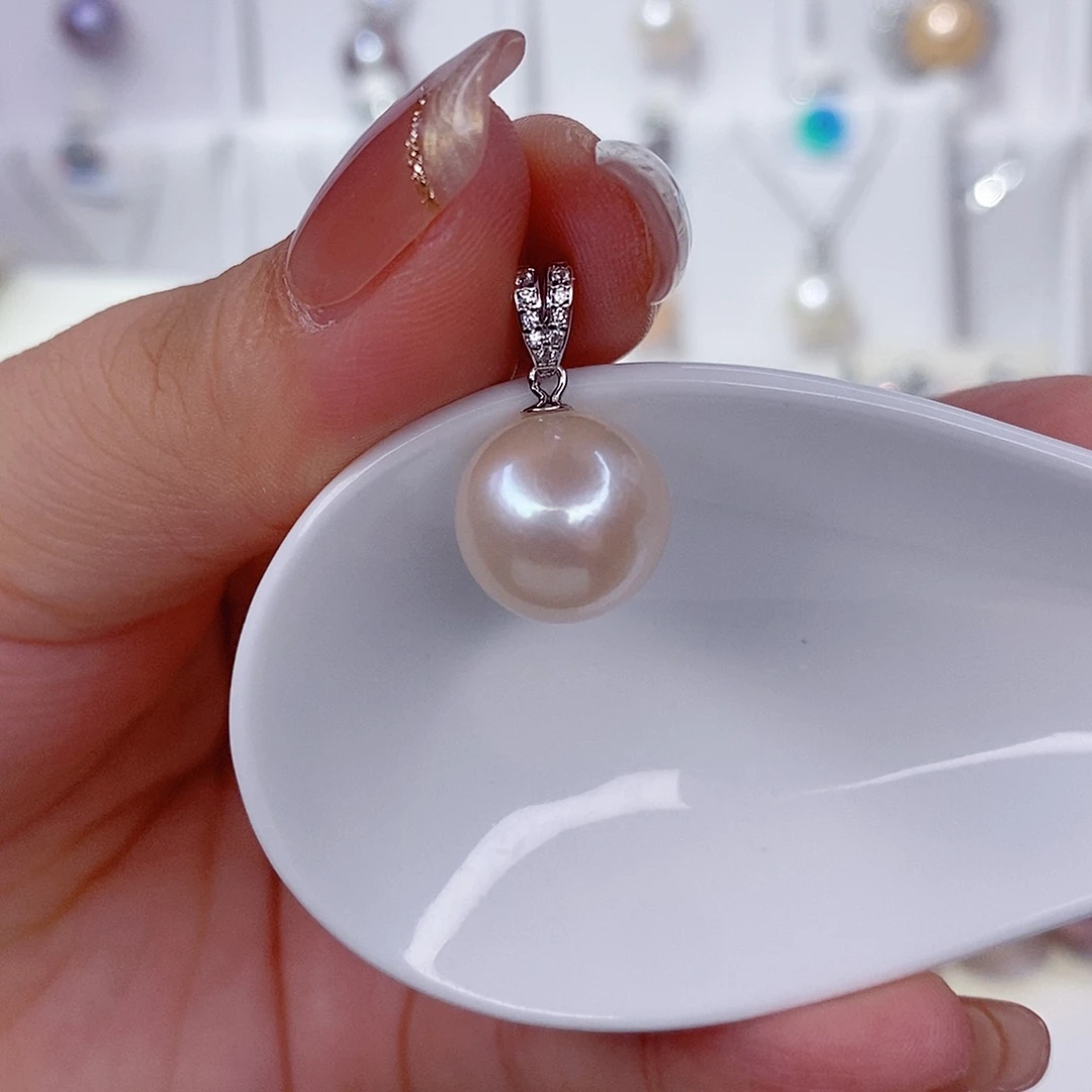 银S925镶嵌淡水珍珠吊坠(赠链)