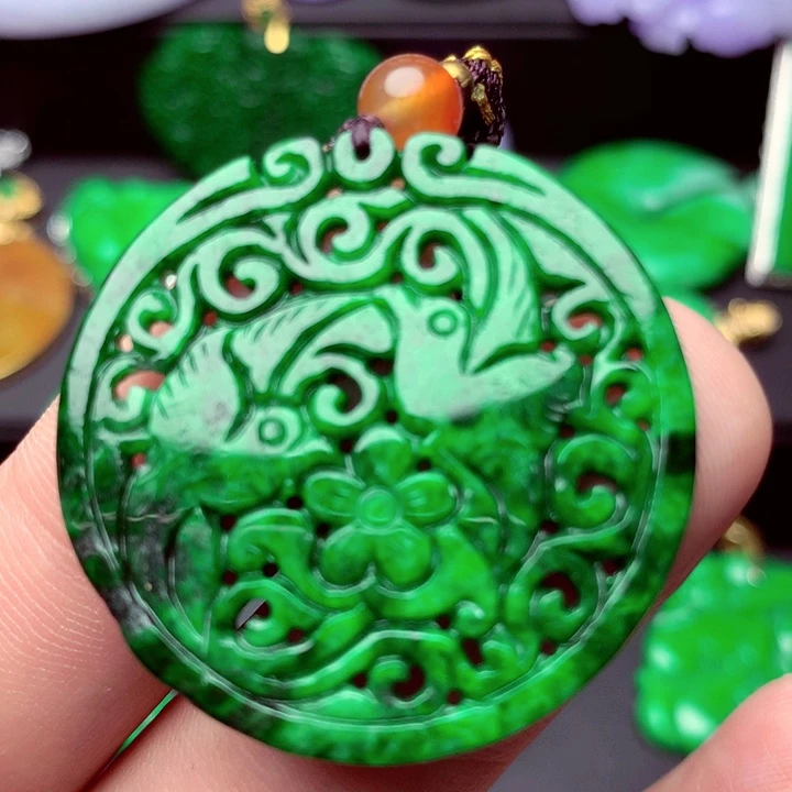 翡翠未镶嵌吊坠(不含链)