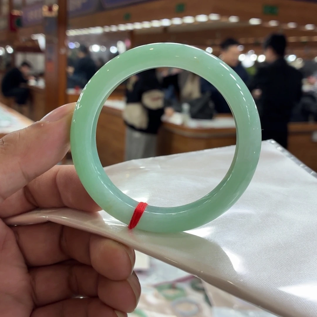 翡翠未镶嵌手镯手镯