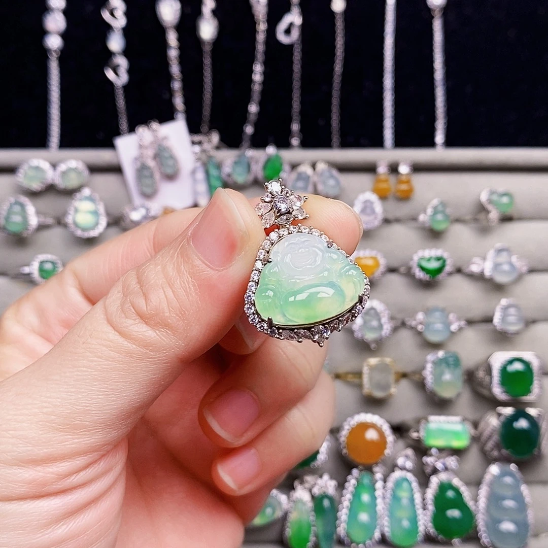 翡翠银S925镶嵌颈饰佛公