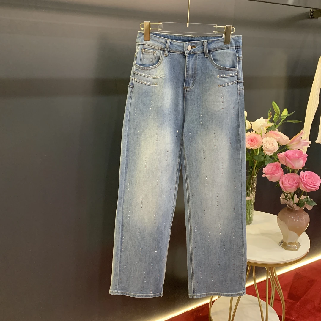 魅鹊 651 轻奢时尚百搭烫钻高腰显瘦牛仔裤