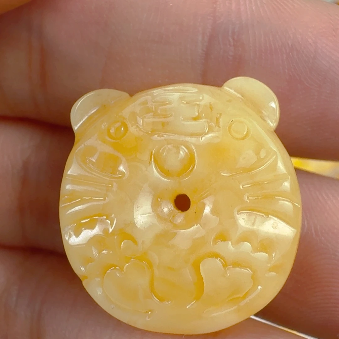蜜蜡未镶嵌裸石全品 20×7.8mm