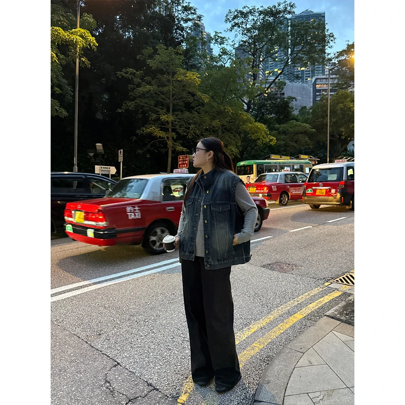 铅笔小鑫大码女装 洗水做旧 经典立领 牛仔马甲外套