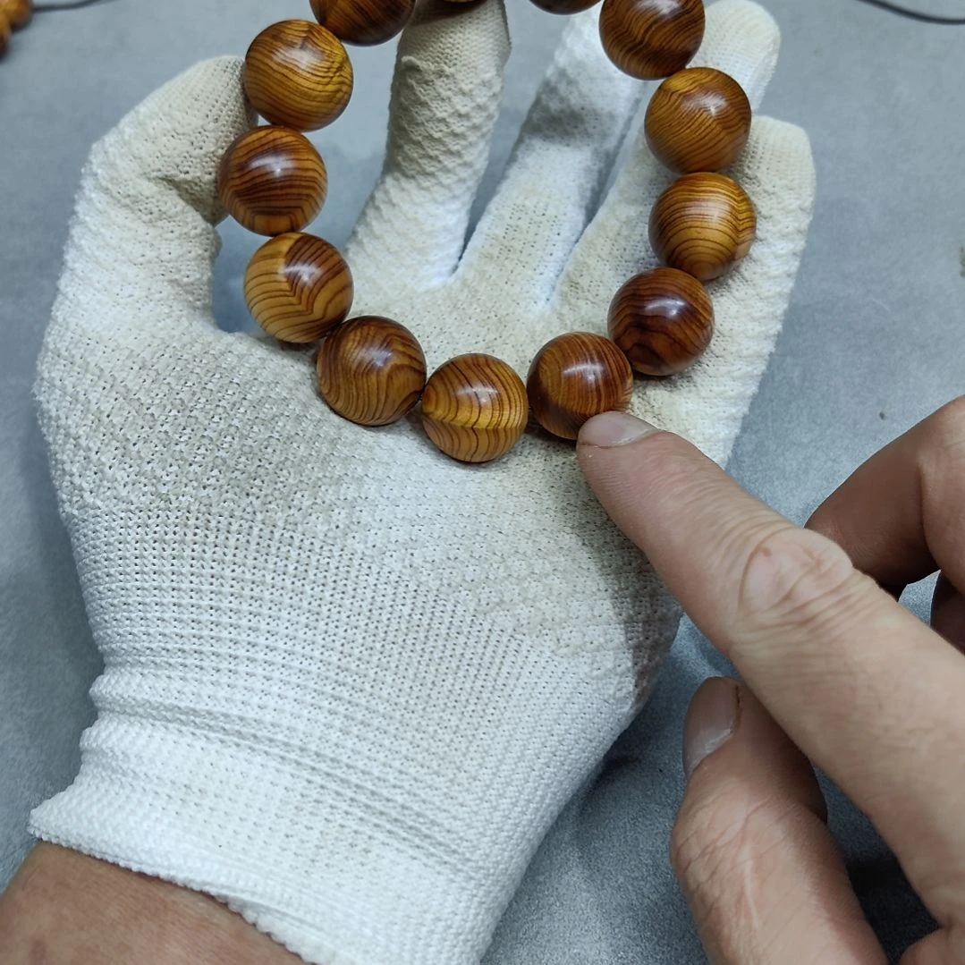 1.8太行崖柏手工艺品