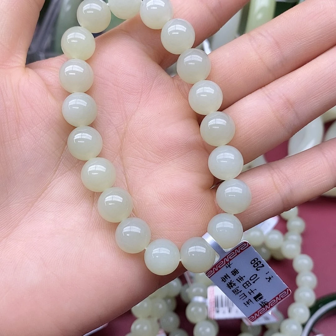 和田玉手链未镶嵌小**吖卡10