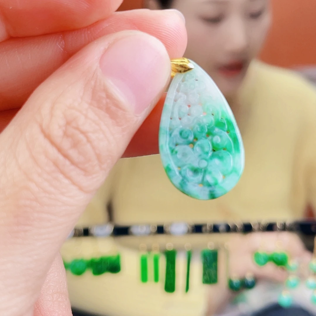 翡翠未镶嵌耳饰饰品