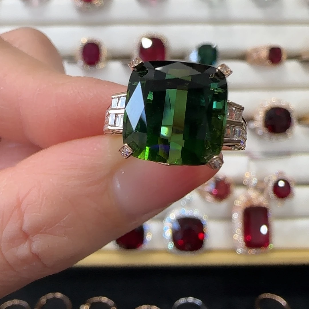 碧玺戒指18K金镶嵌9.68ct