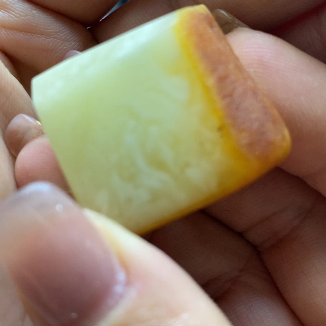 定制琥珀未镶嵌故***暖传世琥珀蜜蜡