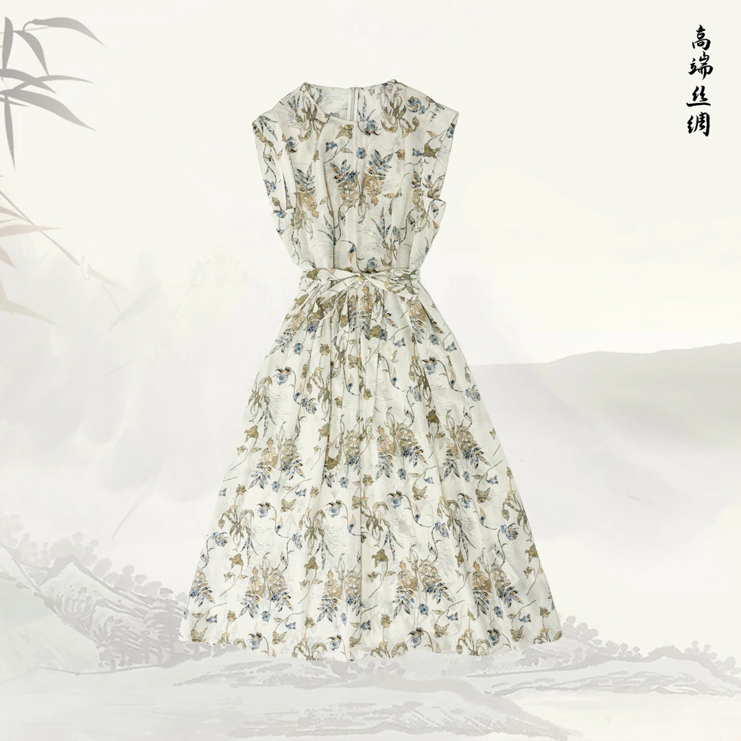 【倚云】品牌新款桑蚕丝印花圆领系带收腰百褶无袖连衣裙519891