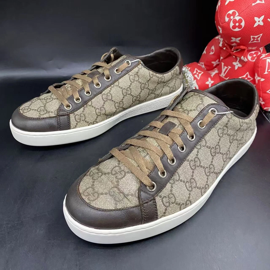 95新 GUCCI/古驰 棕色老花休闲时尚舒适休闲板鞋41欧码ao