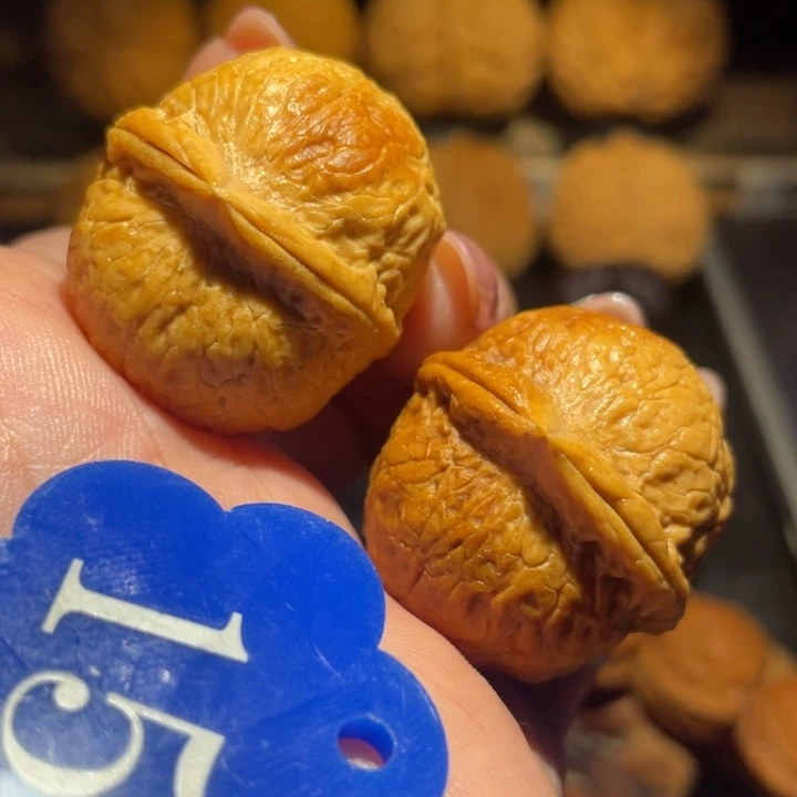 七彩龙珠核桃尺寸33