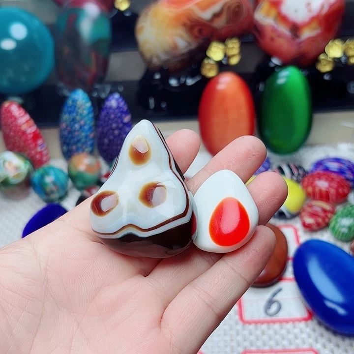 王***超玛瑙/玉髓未镶嵌珠宝半成品