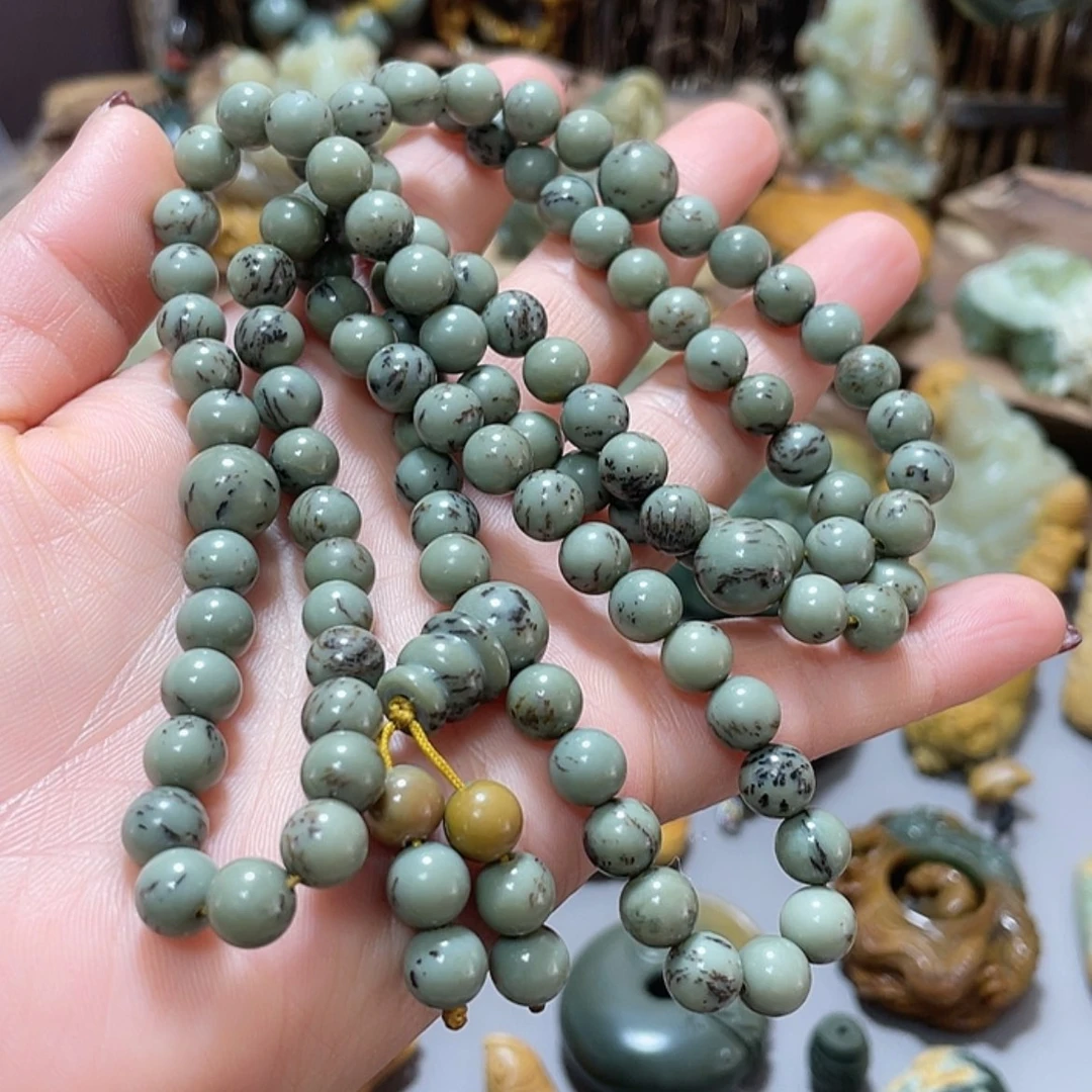 【闪购商品】岫岩河磨玉（透闪石质玉）挂件未镶嵌井*