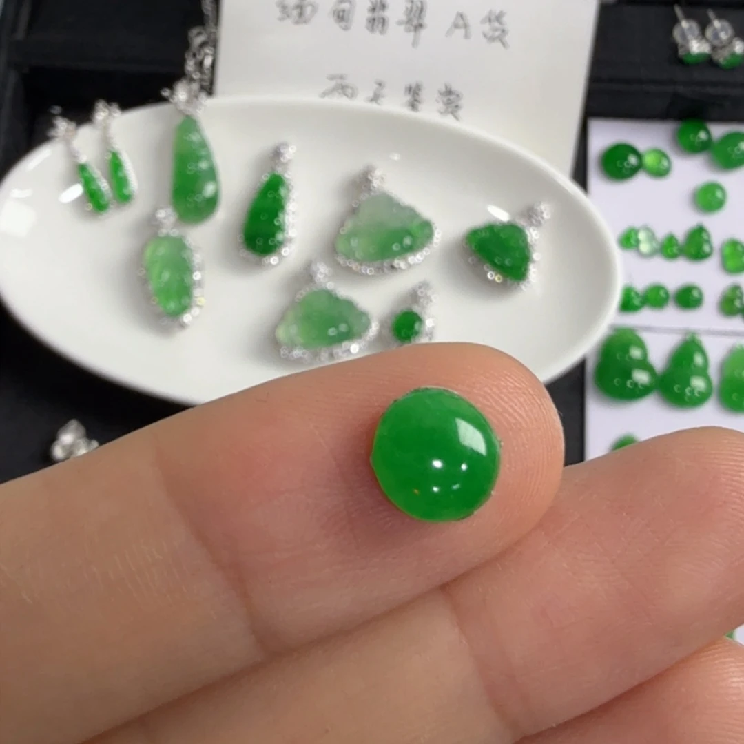 翡翠未镶嵌吊坠(不含链)绿蛋