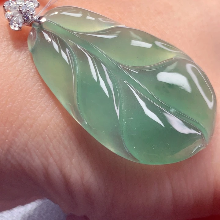 定制翡翠18K金镶嵌翡翠