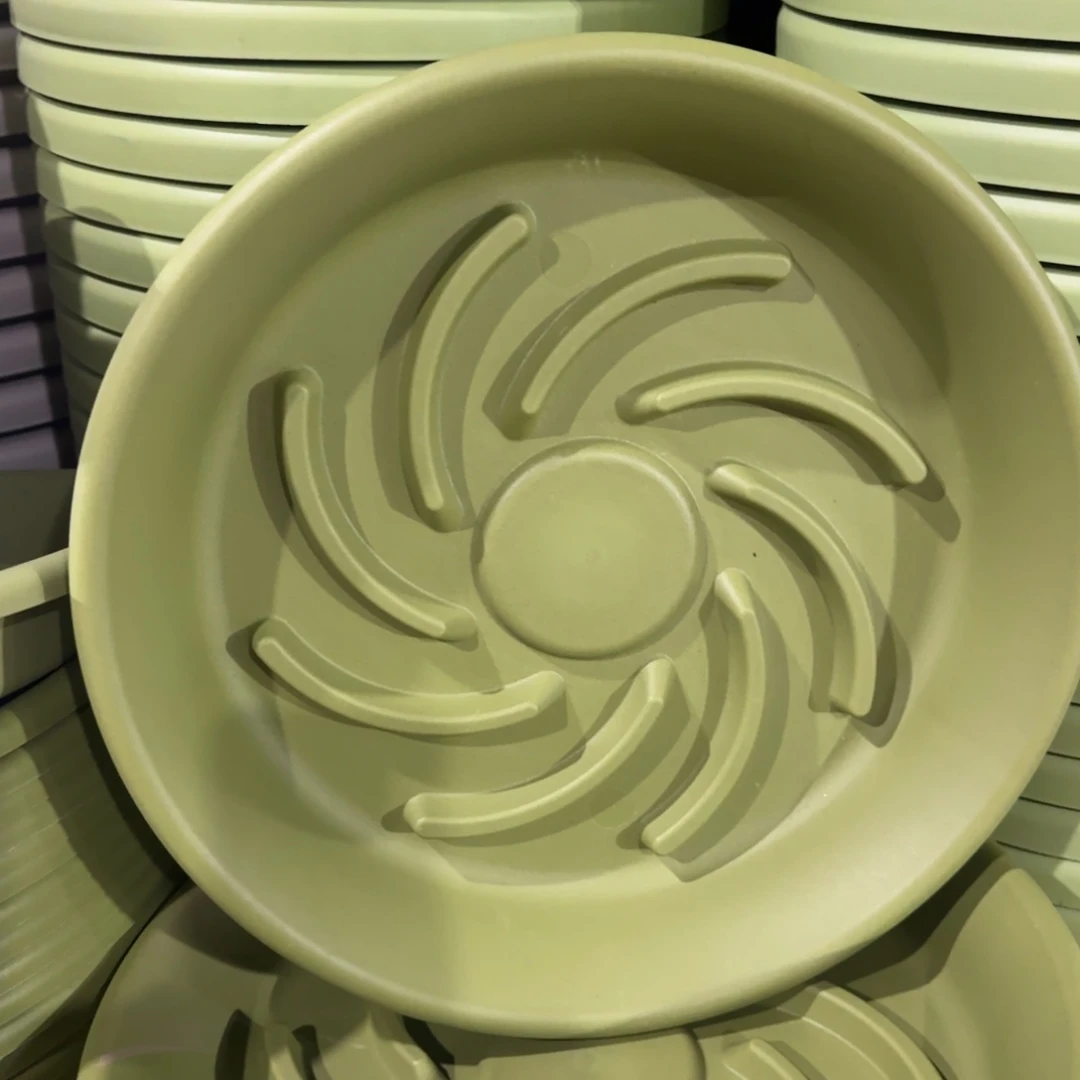 塑料四季托盘240型号和300型号各三个都要果绿