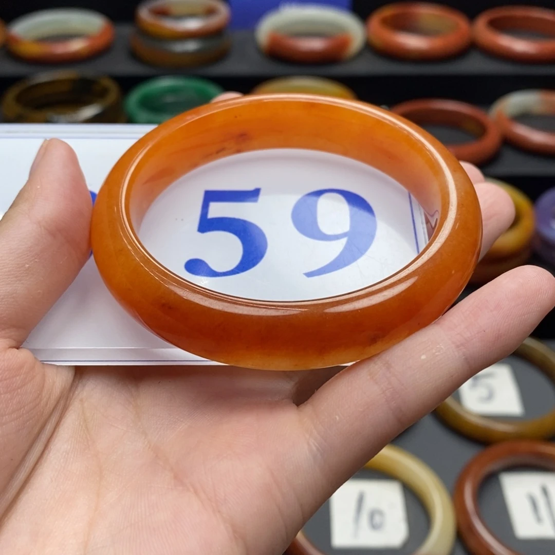 石英质玉（黄龙玉）手镯微瑕未镶嵌