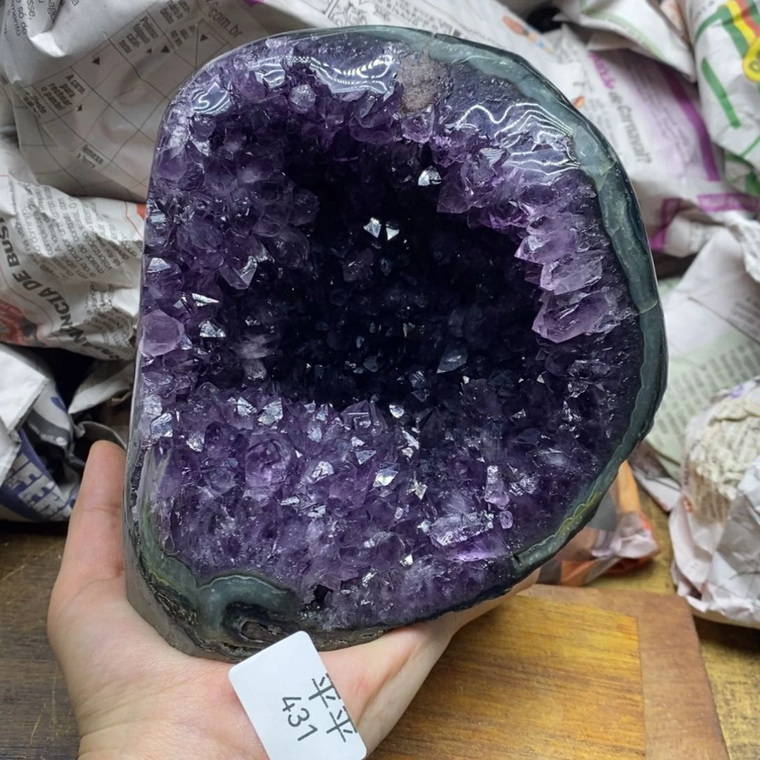 紫晶乌拉圭未镶嵌